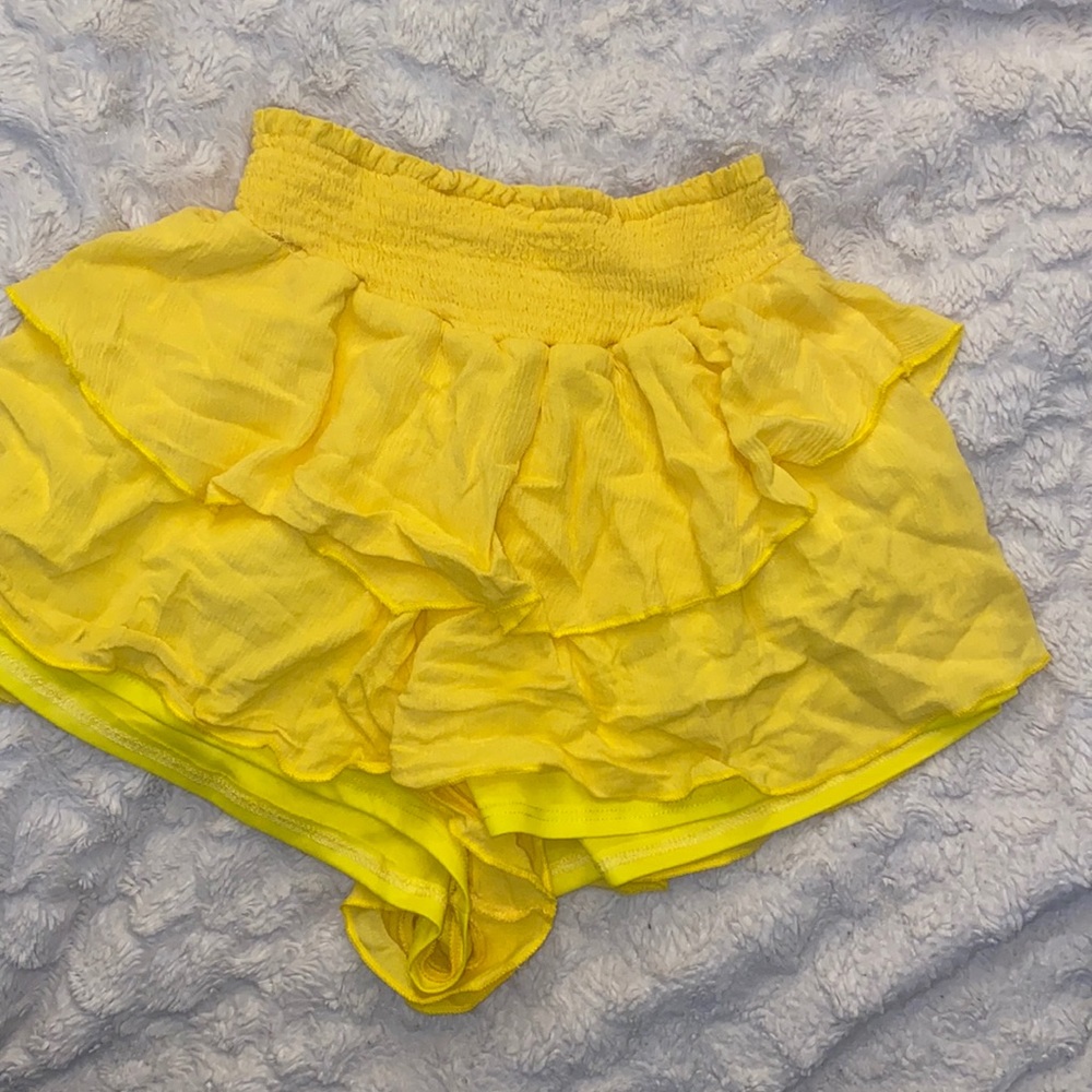 Hello miss ruffle shorts